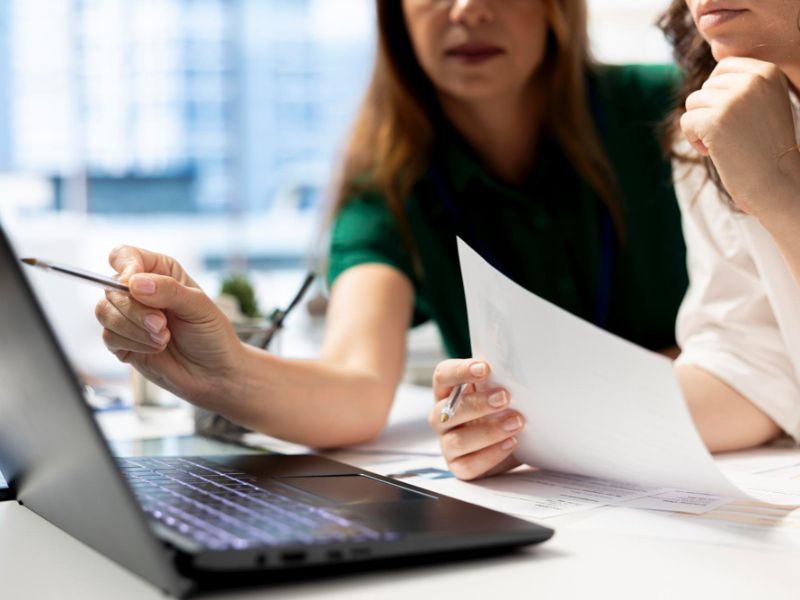 hr office team meeting